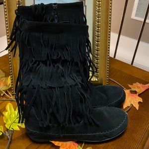 Indigo fringe boots size 9 fits like 8 1/2